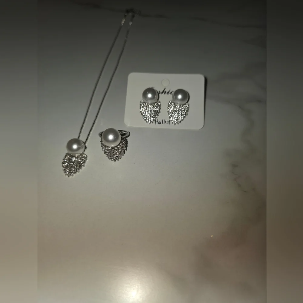 4‎ For $20 Jewelry Silver and White Pearl Necklace, Earrings and Ring Set